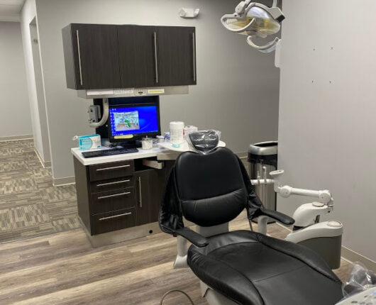 Dental chair with all monitoring equipment