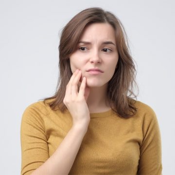Do You Have a Cavity? Signs, Causes, Risk Factors, Treatment