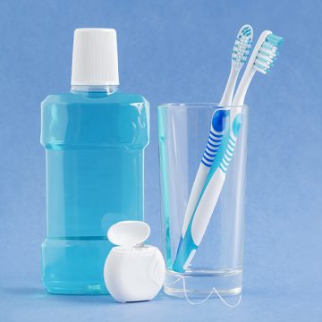 What Are the Cosmetic Dental Benefits of Using Mouthwash?